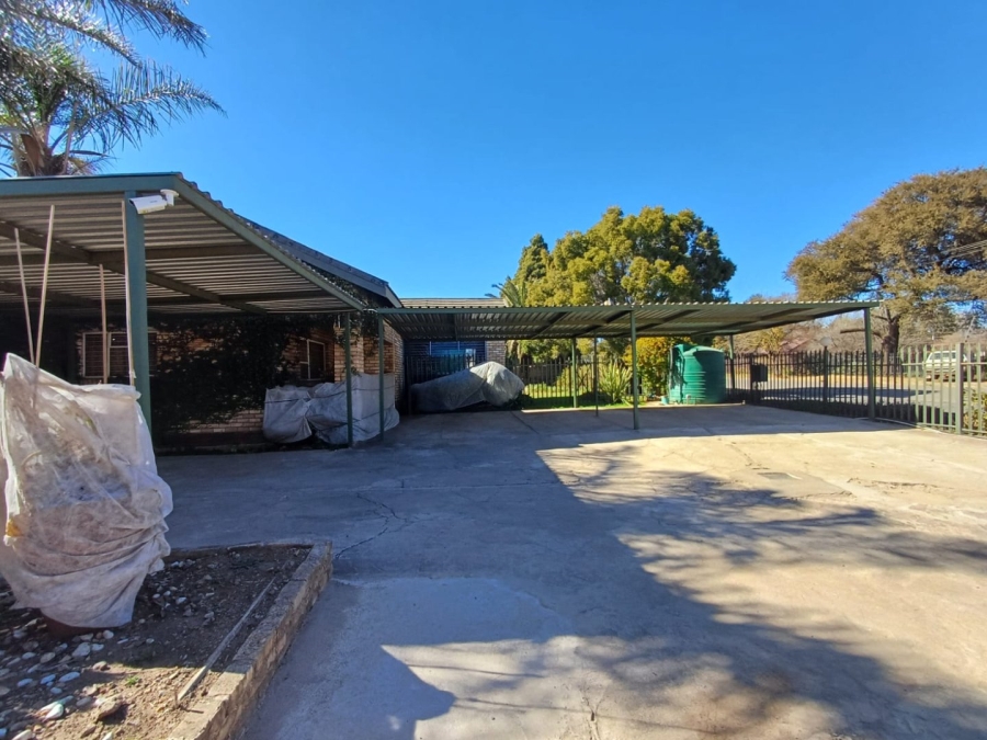 1 Bedroom Property for Sale in Lichtenburg North West